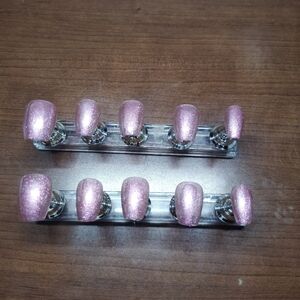 Dark Pink Cat-eye Press Ons